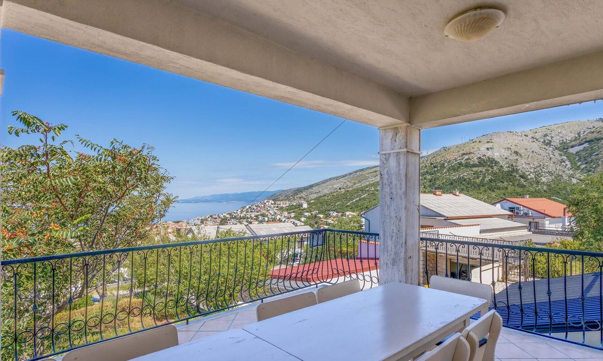 Senj Apartment | Lovely apartment in Senj with WiFi