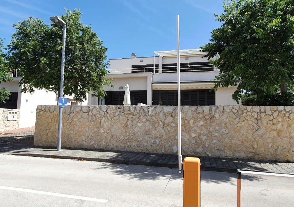 Petrcane Apartment | Lovely Apparment in Petrcane