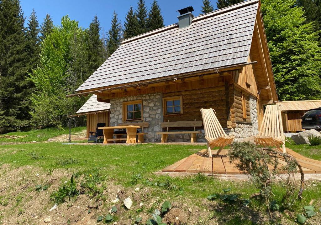 Studor Ski Chalet | Lovely Cottage in a mountain wilderness of the National Park