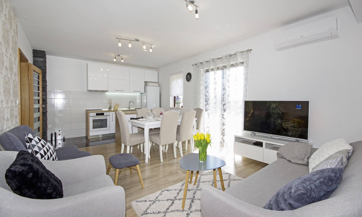 Vrlika Apartment | Lovely countryside Apartment Dolac - Valley, Vrlika in Croatia