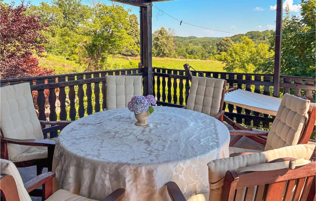 Glina House | Lovely Home In Banovina With House A Panoramic View