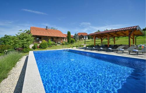Sveti Ilija House | Lovely Home In Luzan Biskupecki