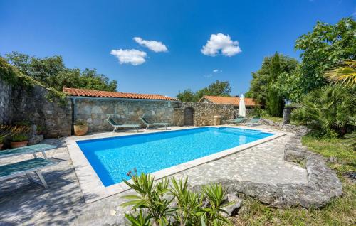 Nenadici House | Lovely Home In Malinska With Wifi