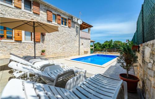 Zminj House | Lovely Home In Medancici