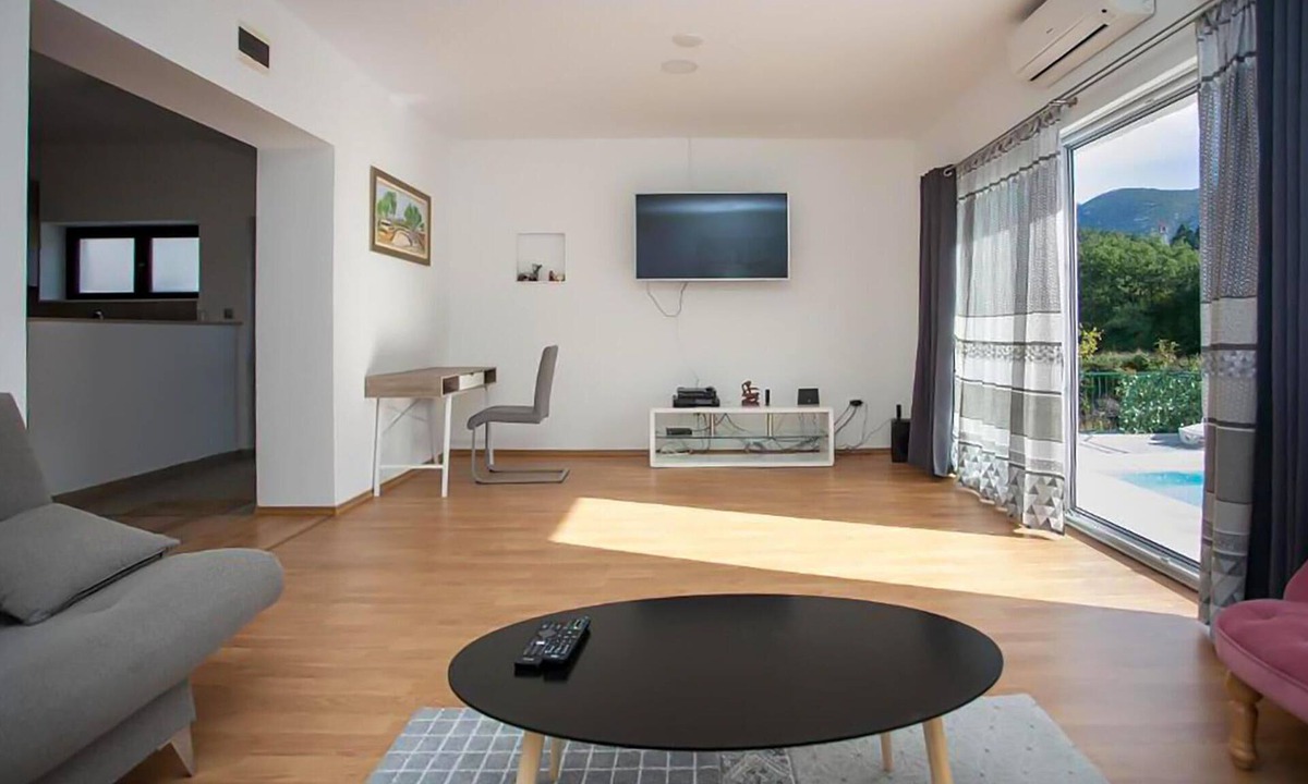 Svinisce House | Lovely home in Svinisce with private swimming pool, can be inside or outside