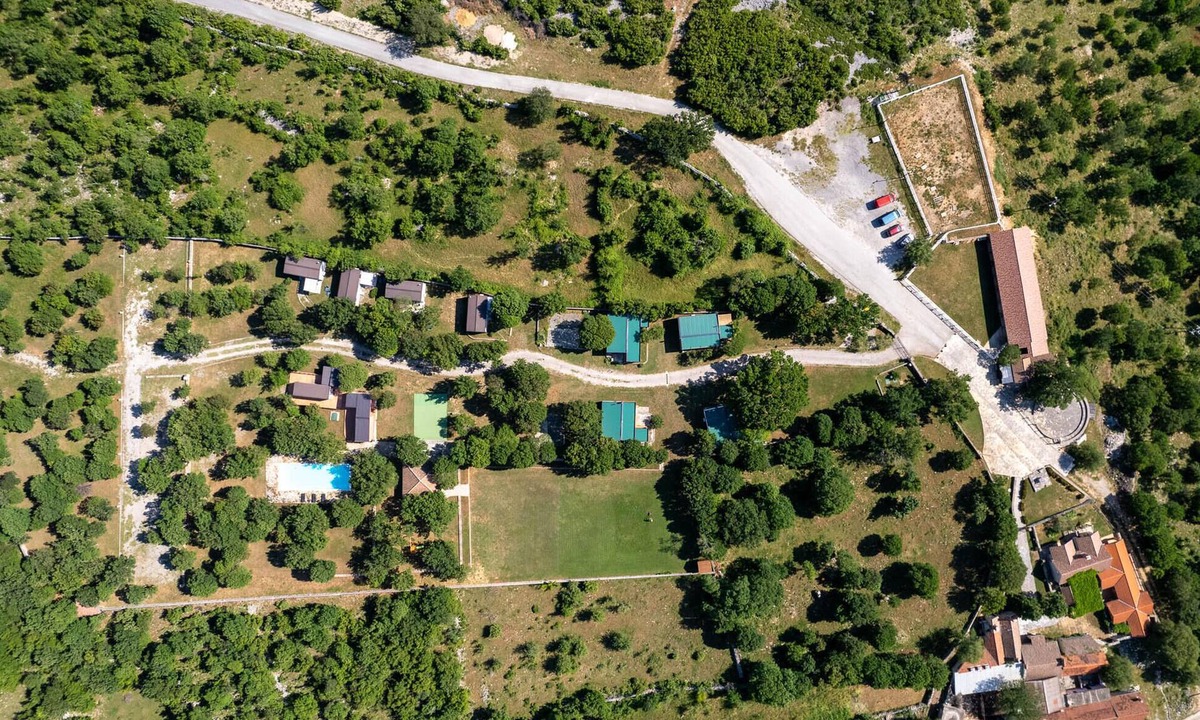 Krusevo House | Lovely (sta)caravan in Obrovac with swimming pool