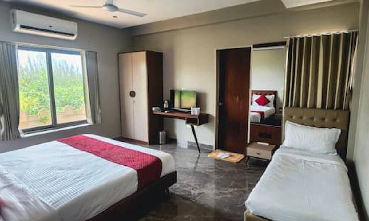 Baradia Villa | Luxurious 4 BHK Villa surronded by Greenary Entire Villa with Kitchen