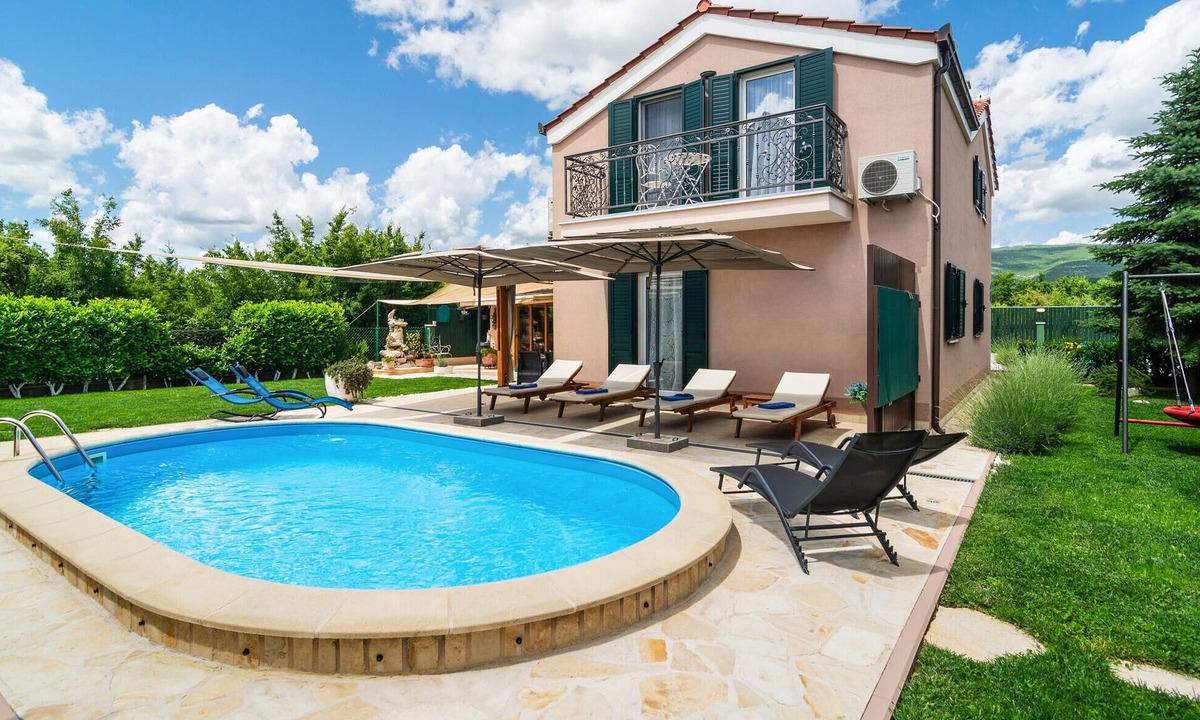 Dicmo House | Luxurious home in Dicmo