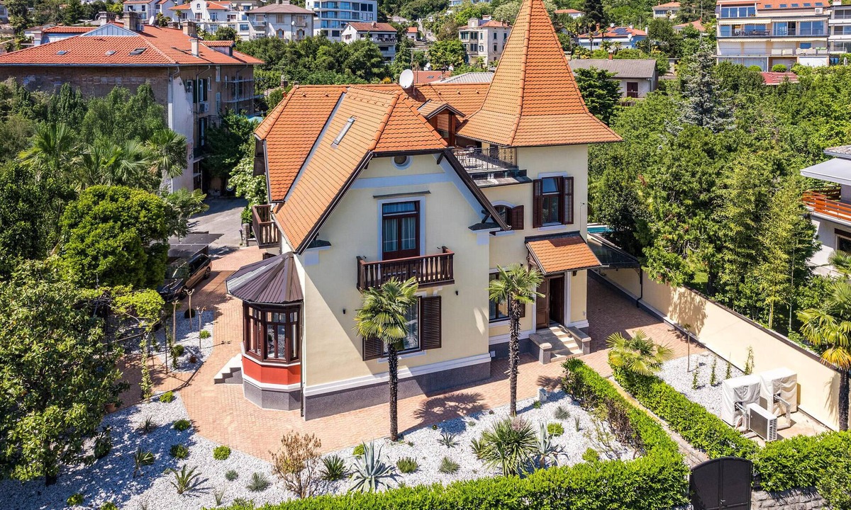 Opatija House | Luxurious home in Opatija with private swimming pool, can be inside or outside