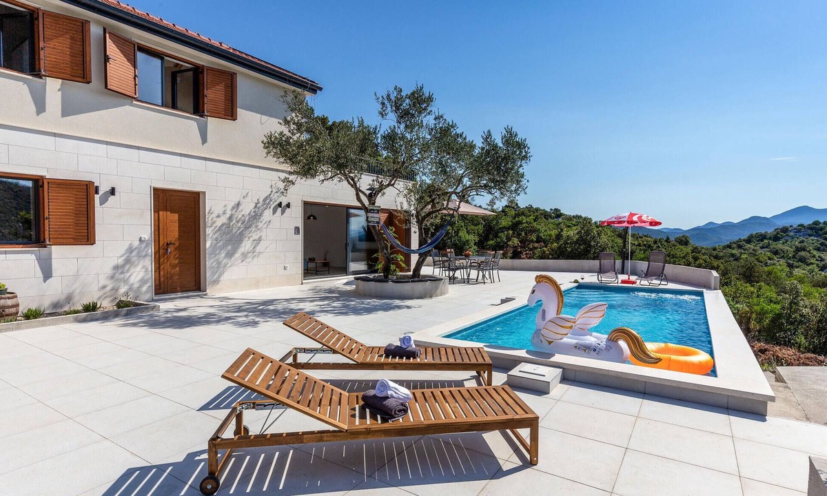 Bacina House | Luxurious home in Ploce
