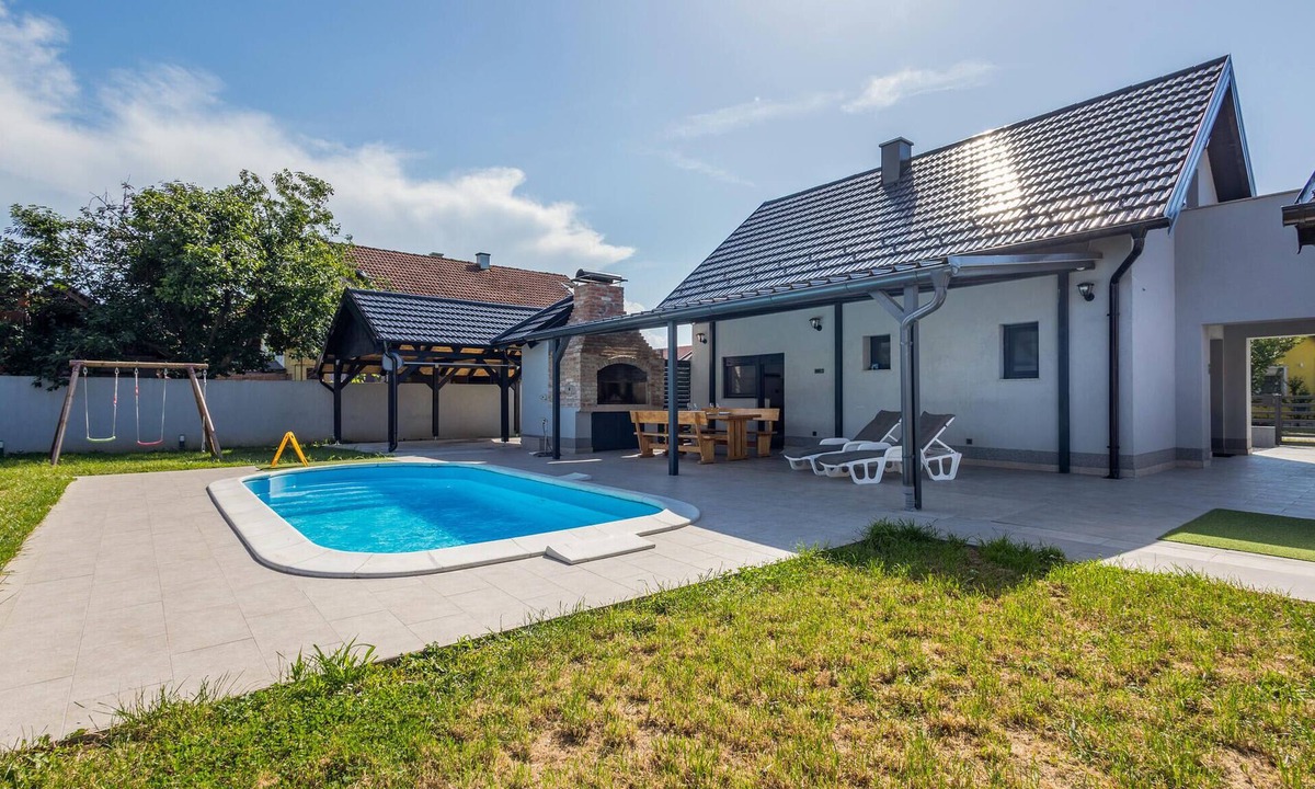 Borovo House | Luxurious home in Vukovar