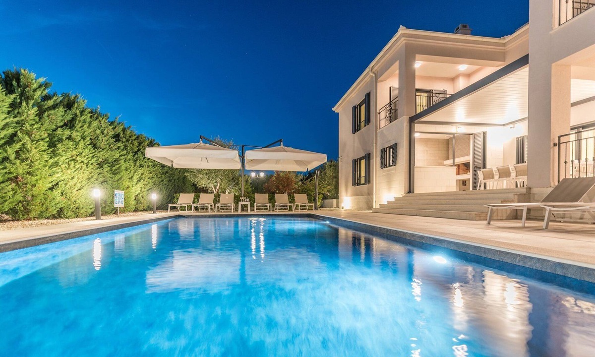 Sukosan Villa | Luxurious Zadar Villa | 5 Bedrooms | Villa Tranquil Adore | Private Heated Pool