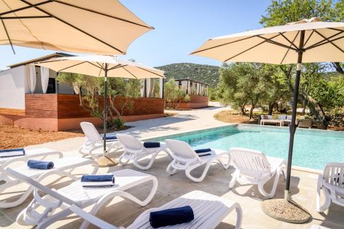 Tisno House | Luxury and Cosy Little House Ivinj 3
