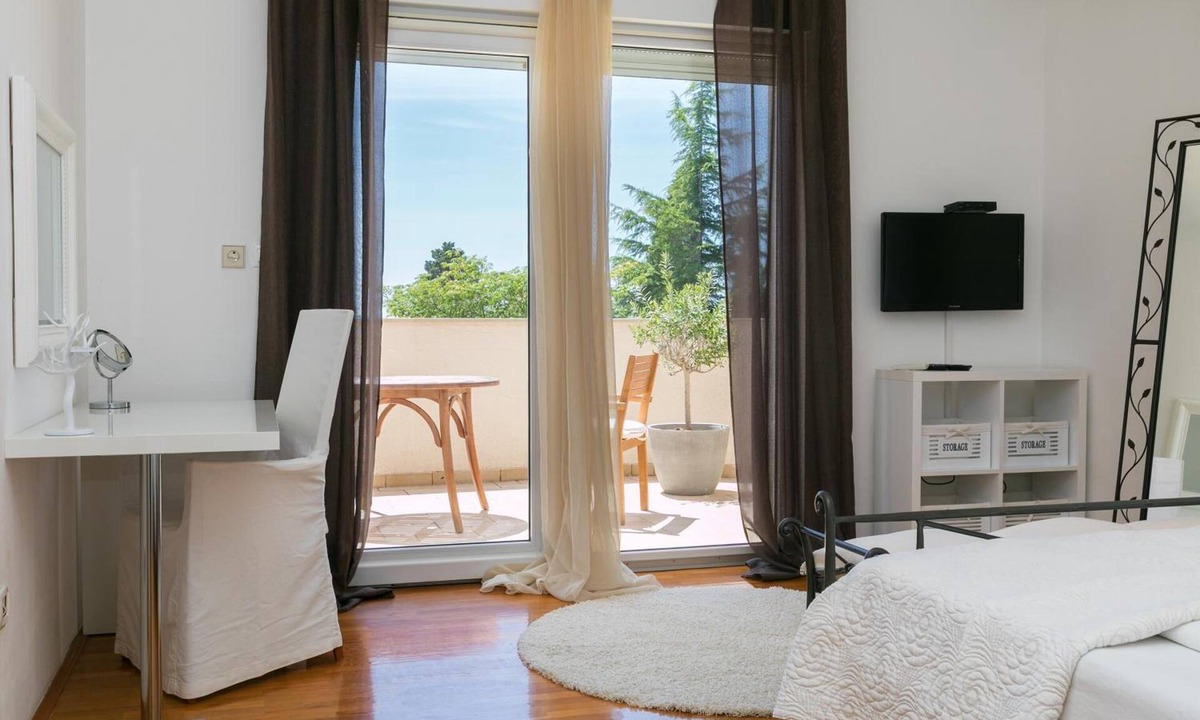 Mejasi Hotel | Luxury Apartments Klara