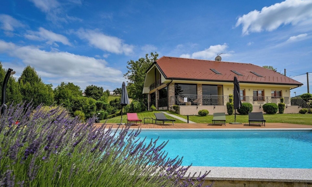 Gornji Kneginec Villa | Luxury forest villa near Varaždin with pool, sauna, playground and privacy.
