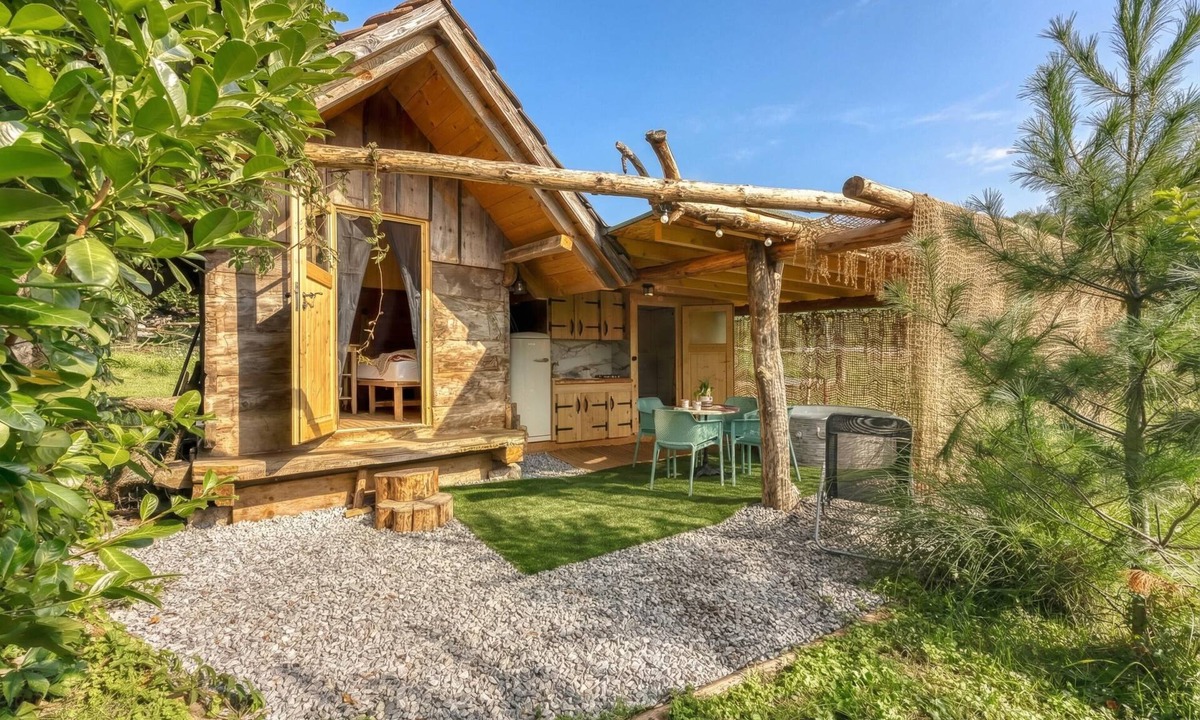 Ivancna Gorica House | Luxury Glamping House Pia, Ivančna Gorica, Slovenia