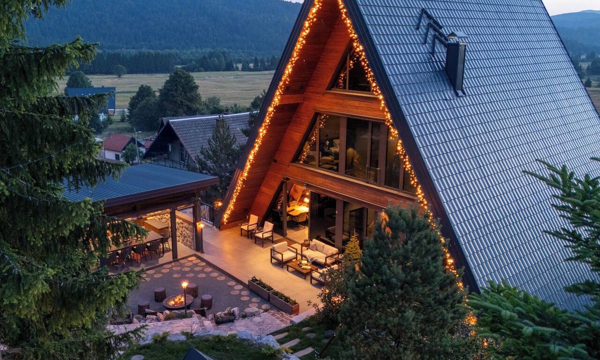 Ravna Gora House | Luxury mountain villa with pool, sauna and forest views.