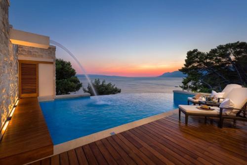Brela Villa | Luxury seafront villa Brela Pride with heated pool