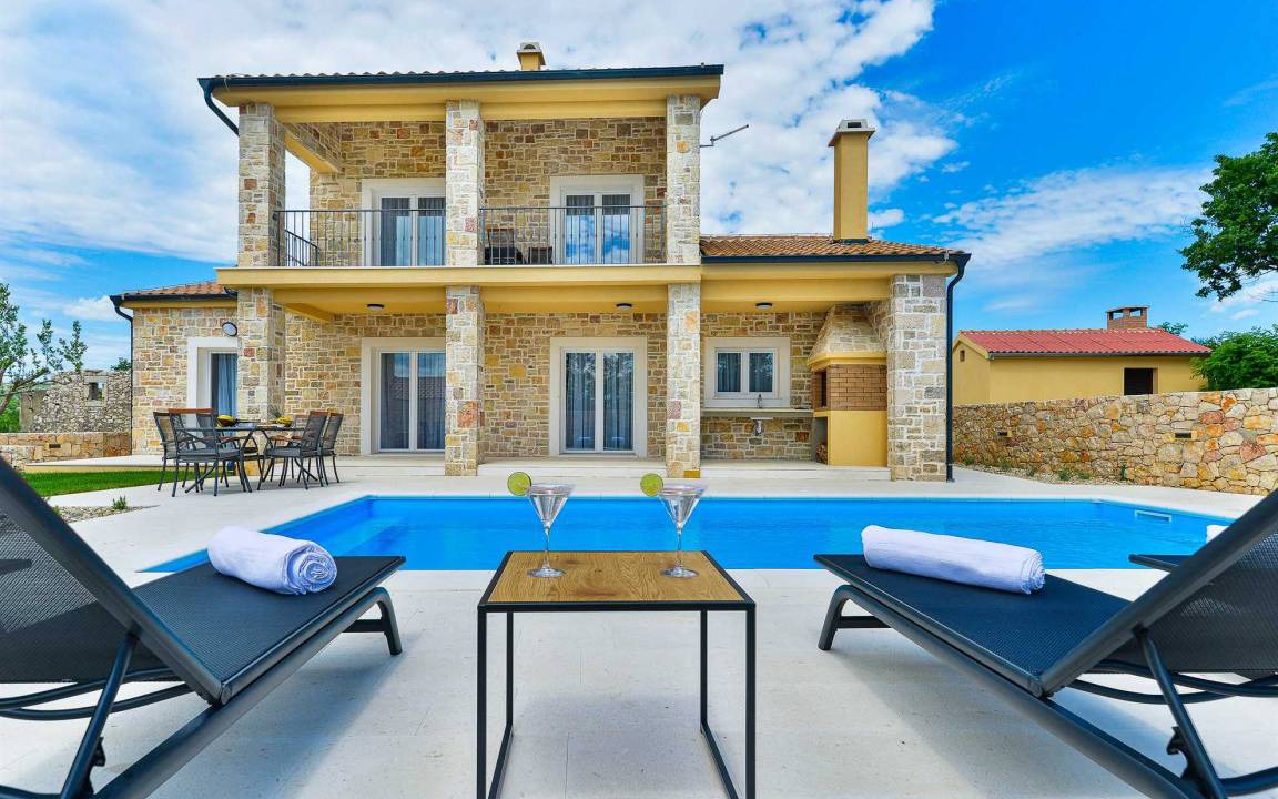 Vinjerac Villa | Luxury Stone Villa BANOVI