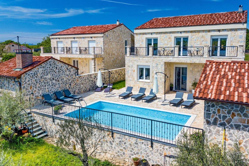 Brisevo Villa | Luxury Stone villa with pool - Briševo
