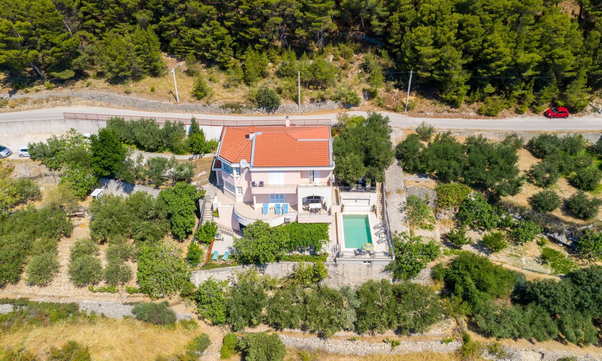 Solin Villa | Luxury vacation Villa with amazing views, pool and jacuzzi