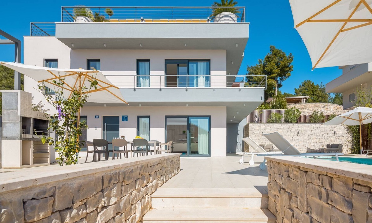 Cove Osibova (Milna) Villa | Luxury Villa Elegance – Private Heated Pool by the Sea in Milna, Brač