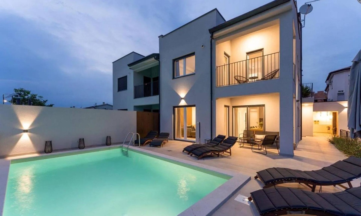 Nova Vas Villa | Luxury villa for 7 persons with pool, sauna and panoramic sea view