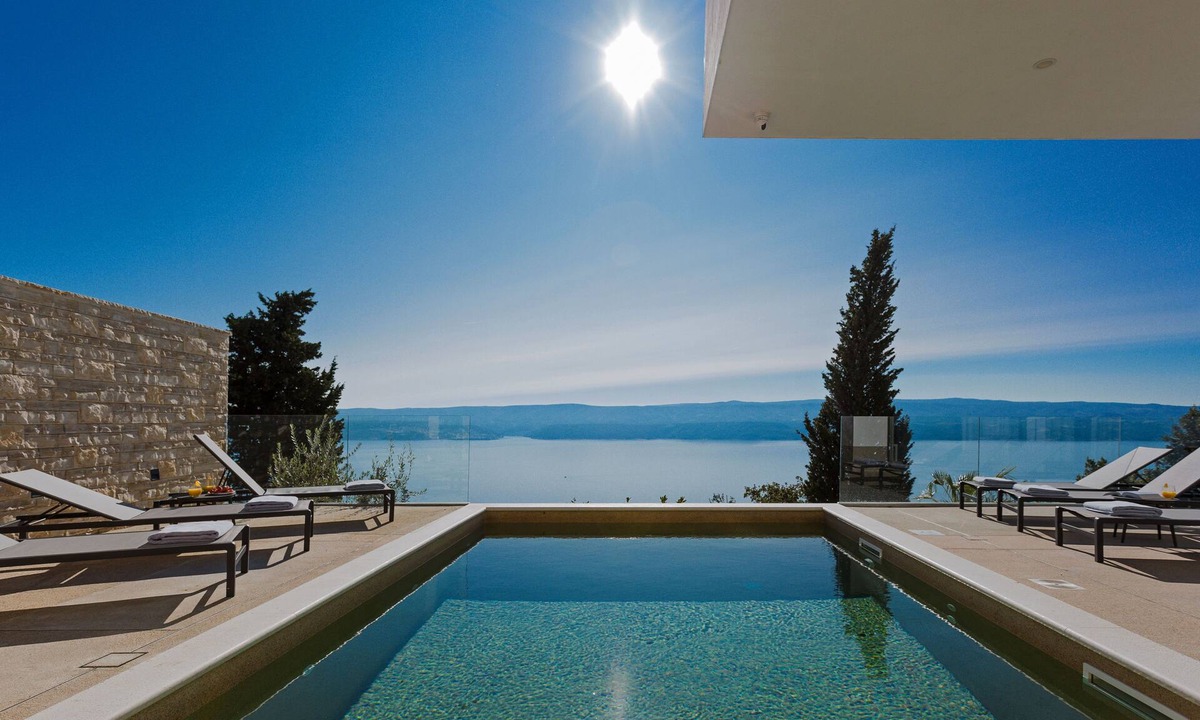 Celina Villa | Luxury Villa Gust with sea view, pool, hot tub, cinema and vine bar