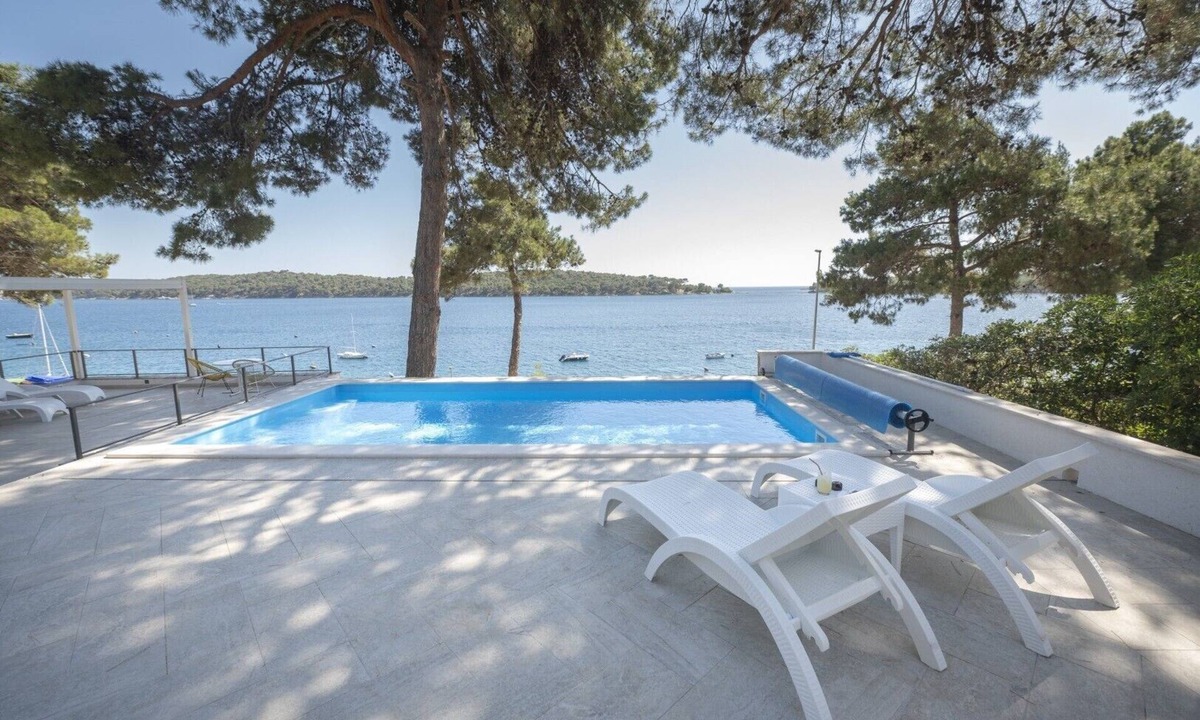 Cove Murtar Villa | Luxury villa Kallithea with heated pool, gym, jacuzzi and sea view - Mali Losinj
