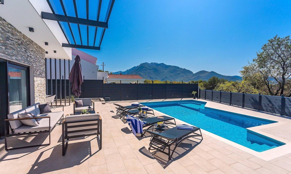 Sestanovac Villa | Luxury Villa Retreat in Šestanovac