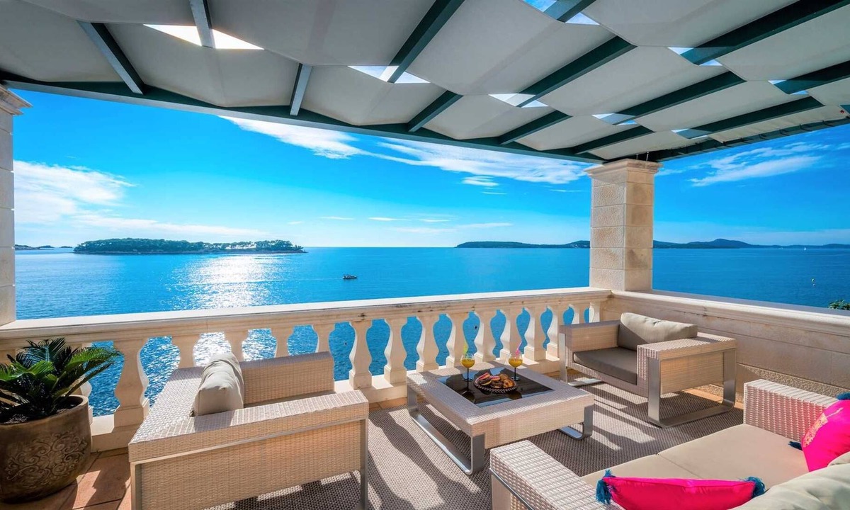 Lozica Villa | Luxury Villa Rosary - stunning beachfront on the doorstep of historic Dubrovnik
