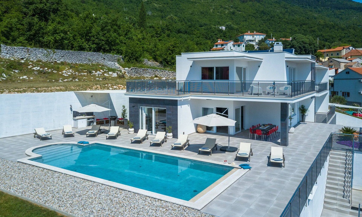 Brsec Villa | Luxury Villa Sunset Sailor with Pool