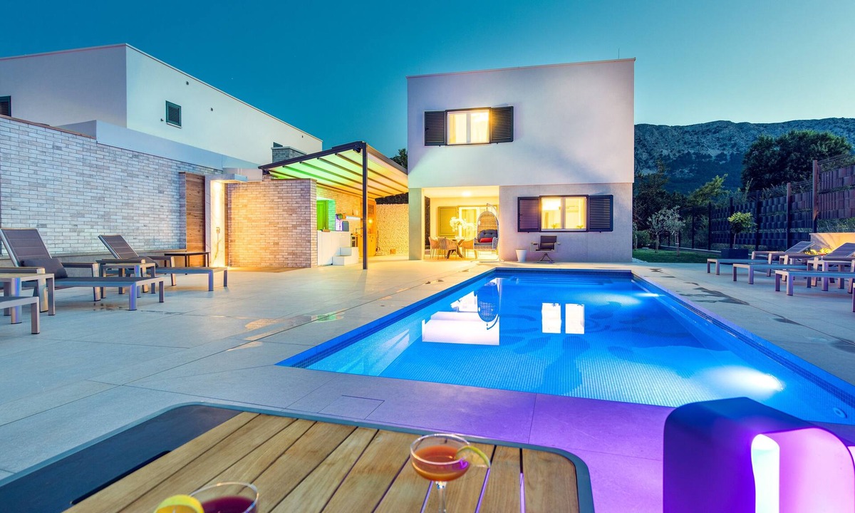 Jurandvor House | Luxury villa with a swimming pool Baška, Krk (K-19671)