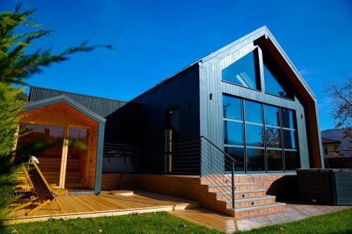 Pangarati Ski Chalet | Mănăstirii Chalet - Wood, Glass & Silence