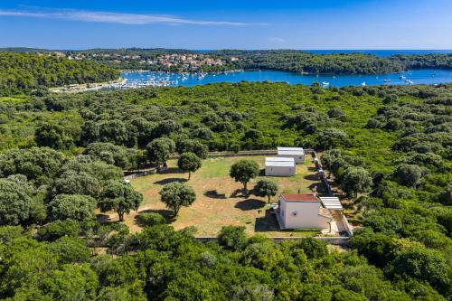 Pjescana Uvala House | Magical Mobile Homes in the Heart of Nature - Vala Romana