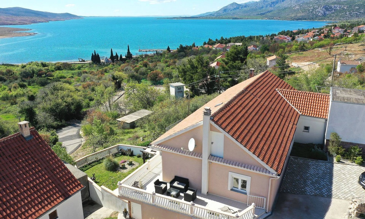 Rovanjska Apartment | Marina, No 1 Apartment with sea view, terrace and garden - Marina, No. 1