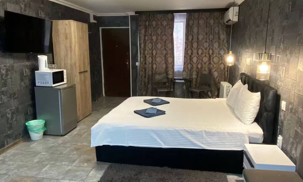 Sector 5 Apartment | Mavie Central Studio 5