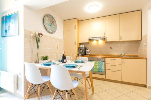 Baska Voda Apartment | mediteran