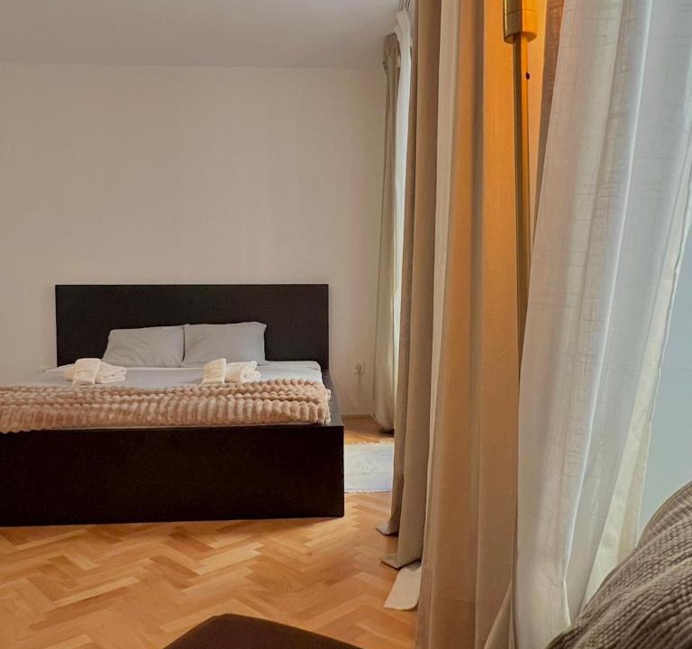 Grad Apartment | Mimi's Place