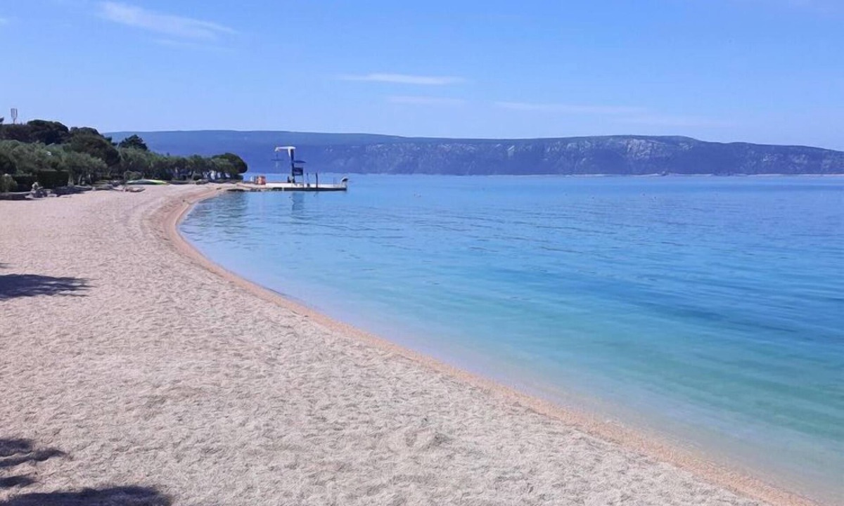 Cres House | Mobile Homes in Camp Kovacine, Cres, with long pebble beach
