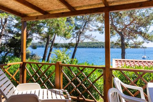 Cove Murtar Resort | Mobile homes Lussmarin