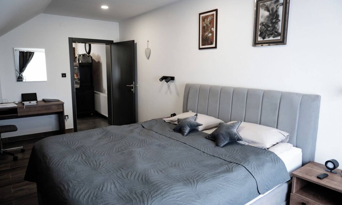 Donji Miholjac Apartment | Modern apartment with yard and cycling amenities in scenic Slavonia.