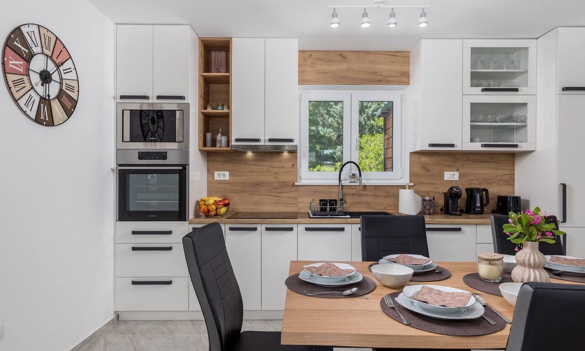 Pinezici House | Modern Holiday House Jadranka With Pool, Pinezići, Croatia
