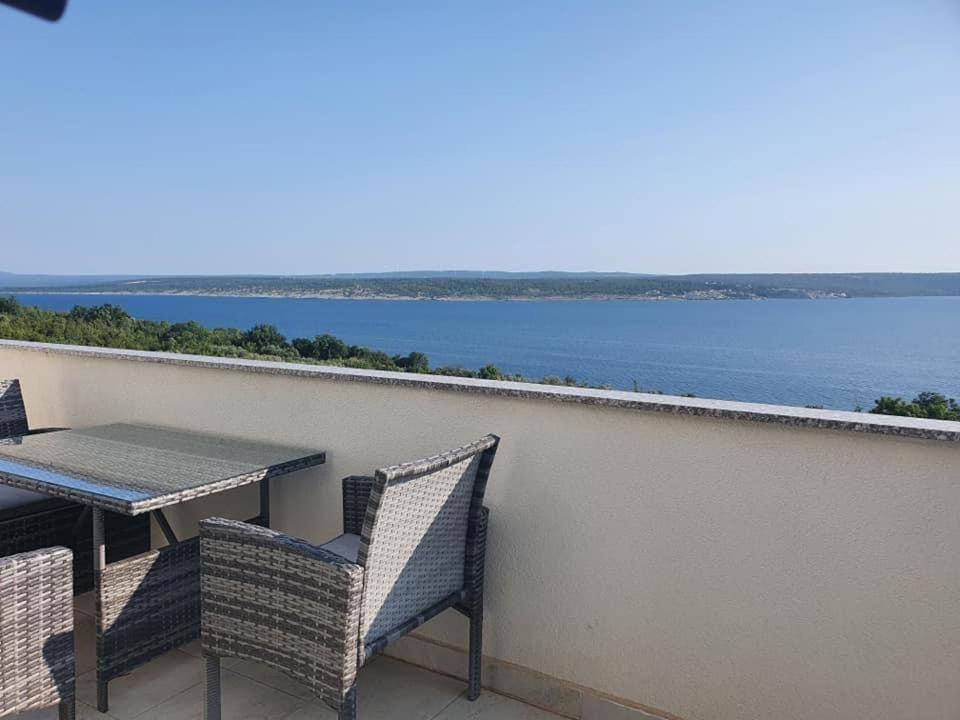 Maslenica Apartment | Modern Seeview Apartment Maslenica with Free WIFI, Free PARKING, 300m from Beach
