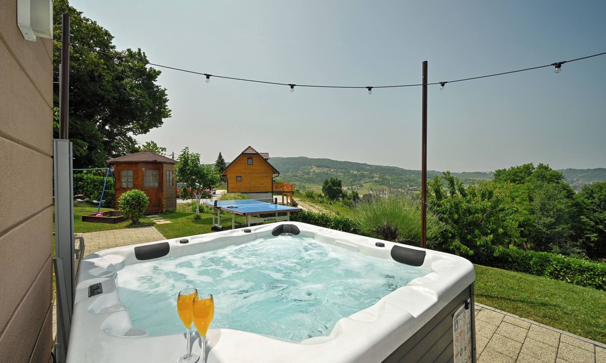 Marija Bistrica Villa | Modern villa for 5 with indoor pool, jacuzzi, sauna, and barbecue