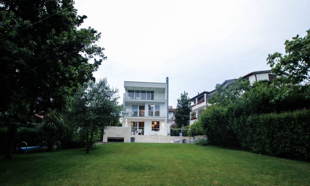 Borik Villa | Modern Villa Terra Rossa with a pool
