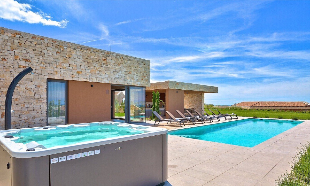 Brtonigla Villa | Modern Villa Vigneto, in Istria, with a Pool