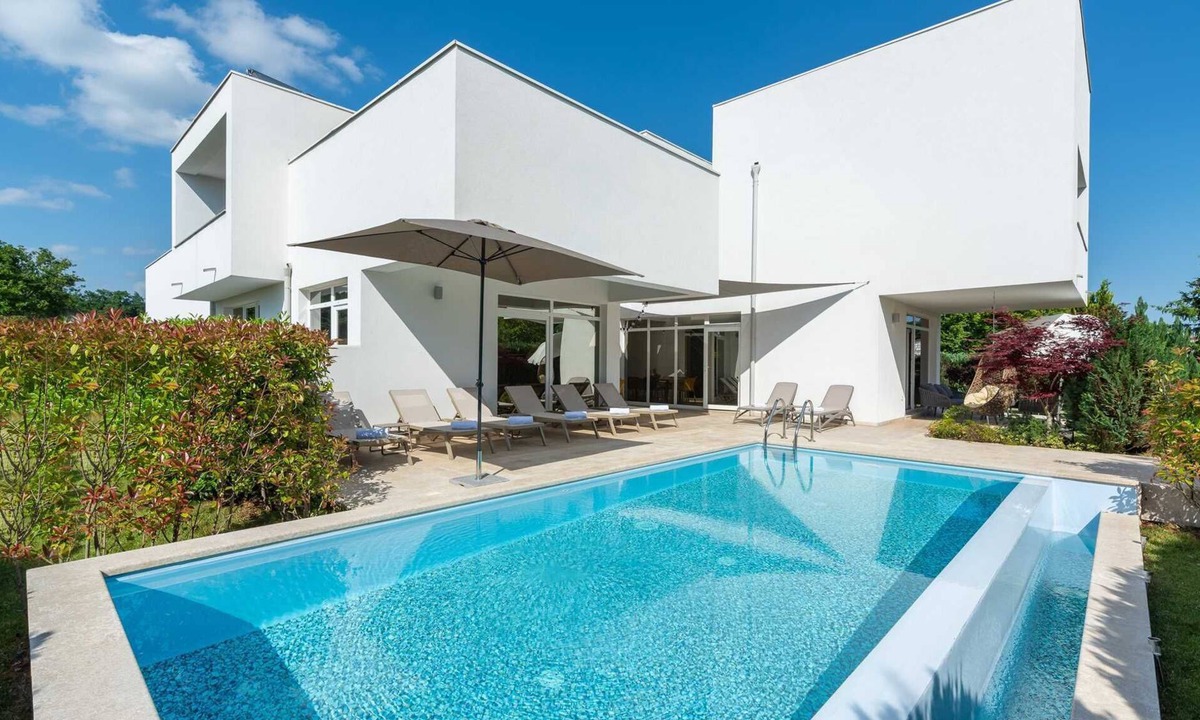 Zminj Villa | Modern Villa with Heated Indoor and Outdoor Pool for up to 8 Guests