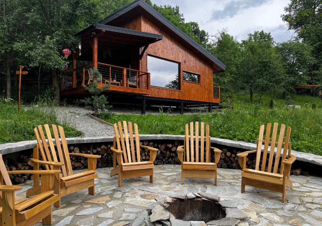 Comarnic House | MoodySun Studio, remote tiny home
