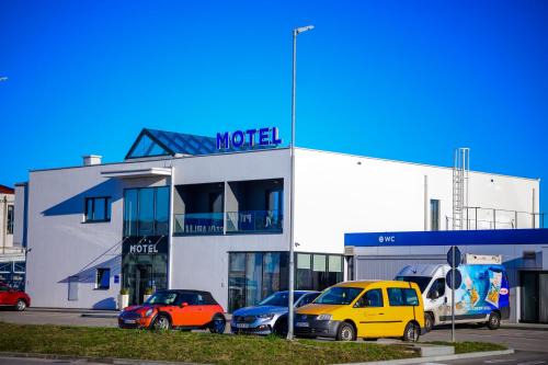 Mali Radic Hotel | Motel Kamenica